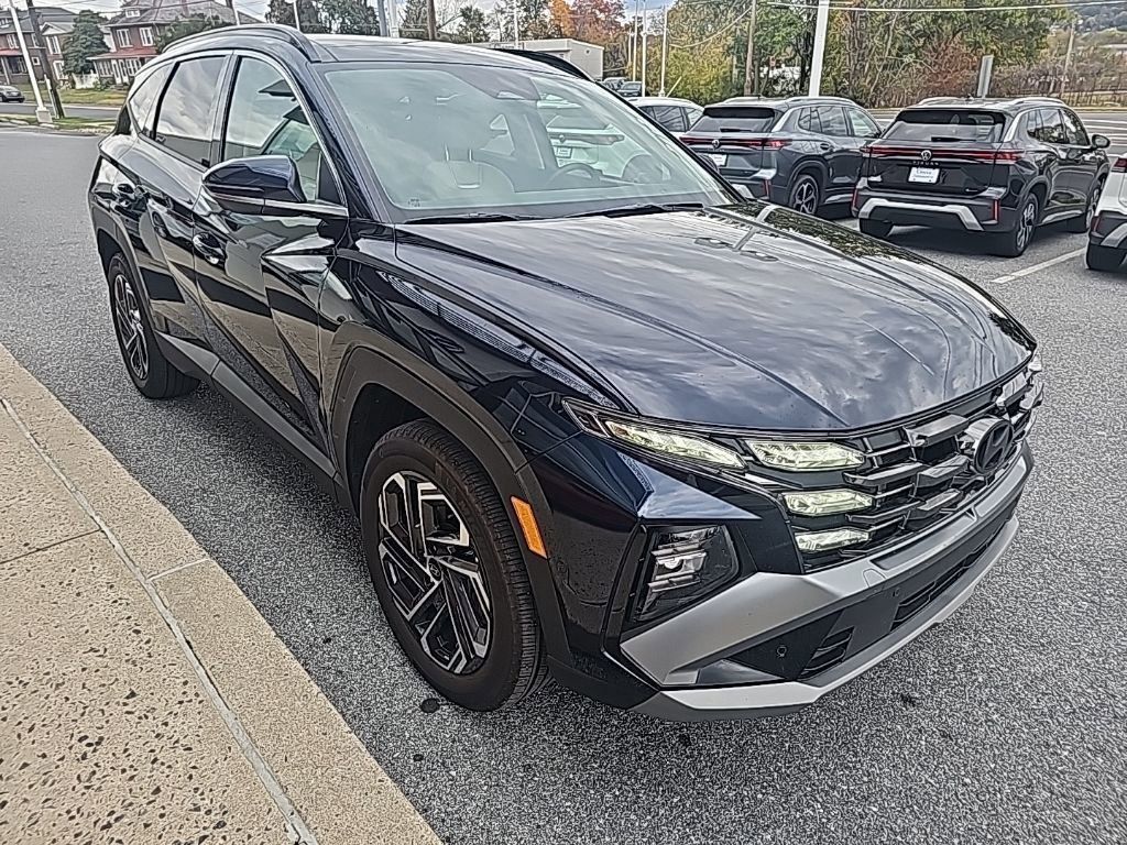 2025 Hyundai Tucson Hybrid Limited photo 4