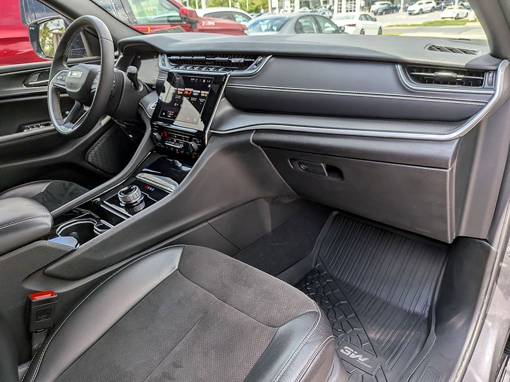 2023 Jeep Grand Cherokee Altitude - Photo 27