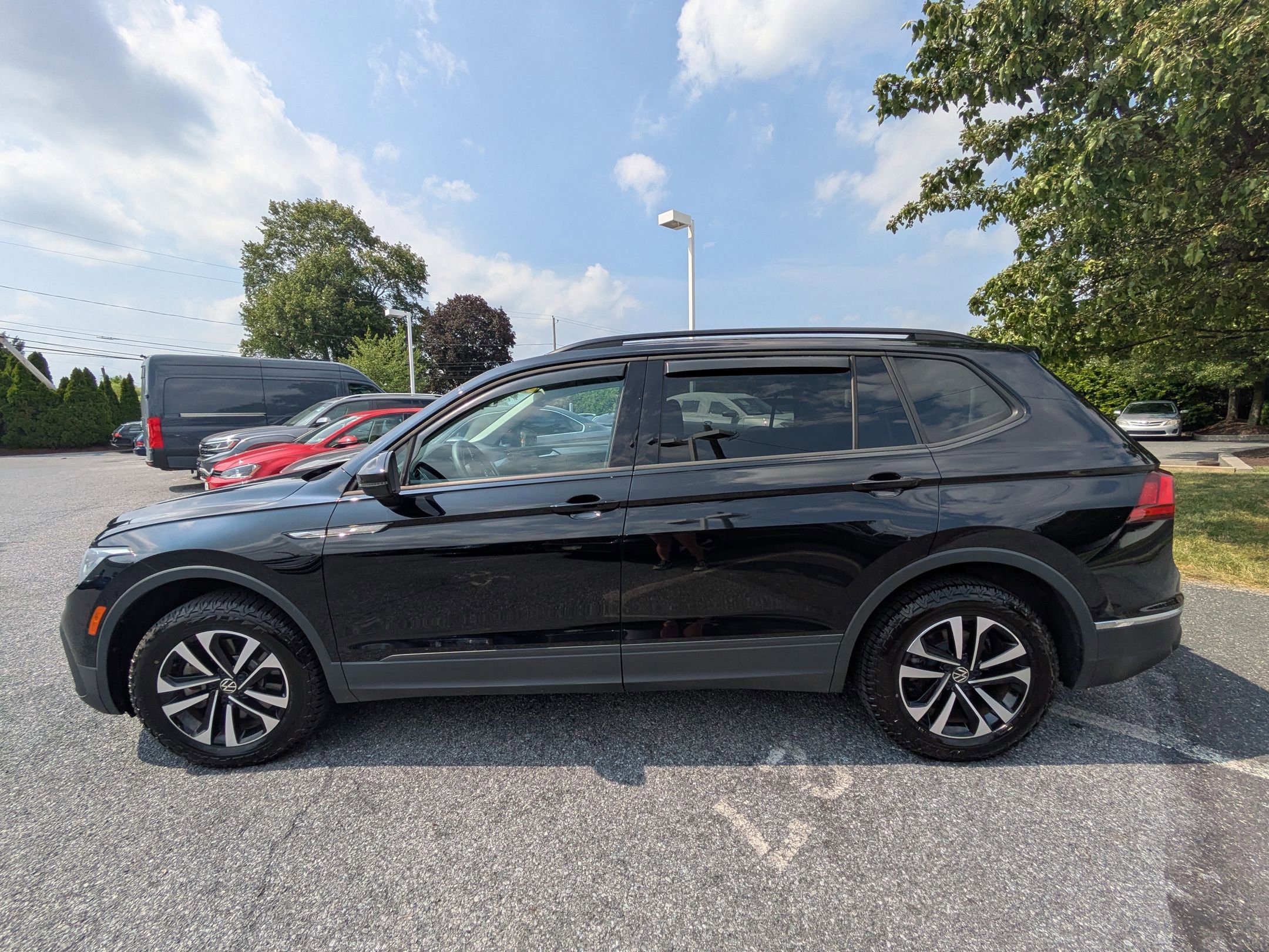 2022 Volkswagen Tiguan S photo 4
