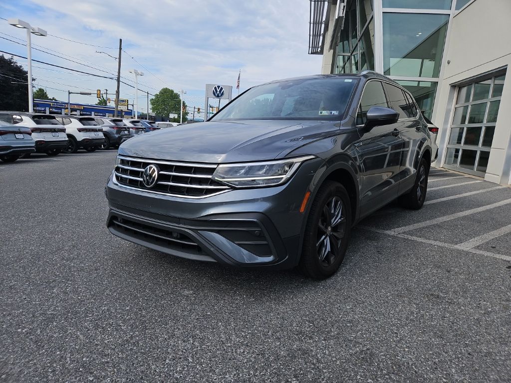 2022 Volkswagen Tiguan 2.0T SE 4Motion's photo