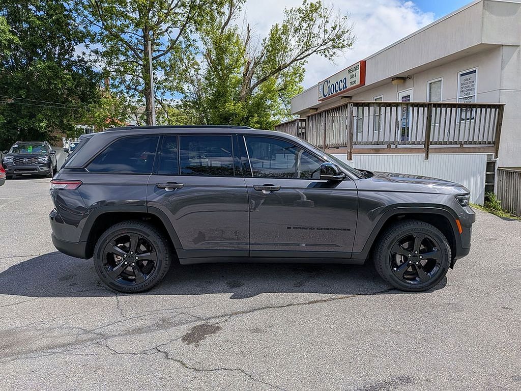 2023 Jeep Grand Cherokee Altitude - Photo 8