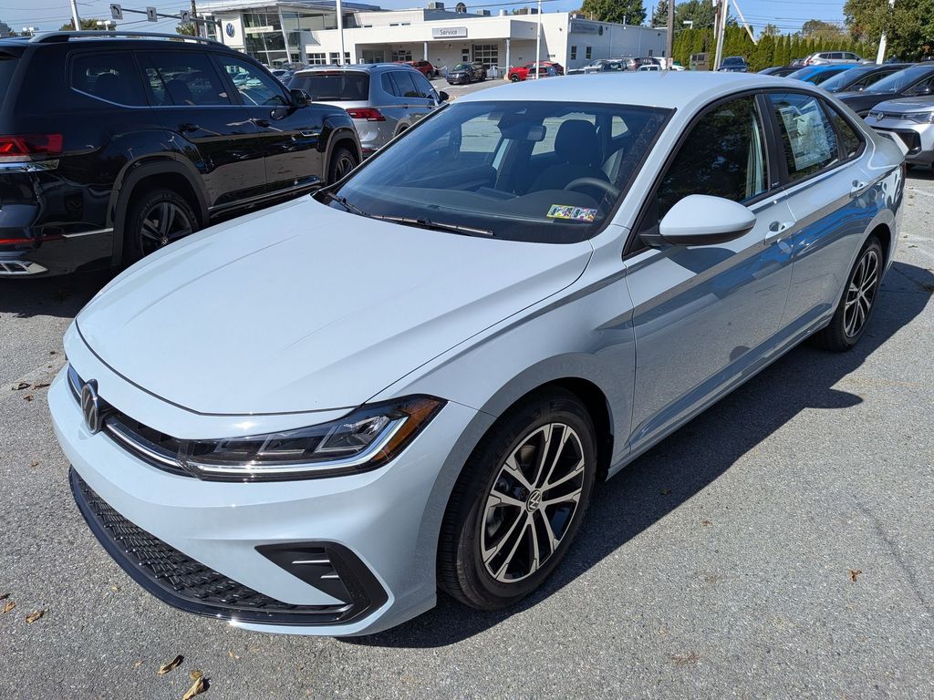 2026 Volkswagen Jetta 1.5T Sport photo 3
