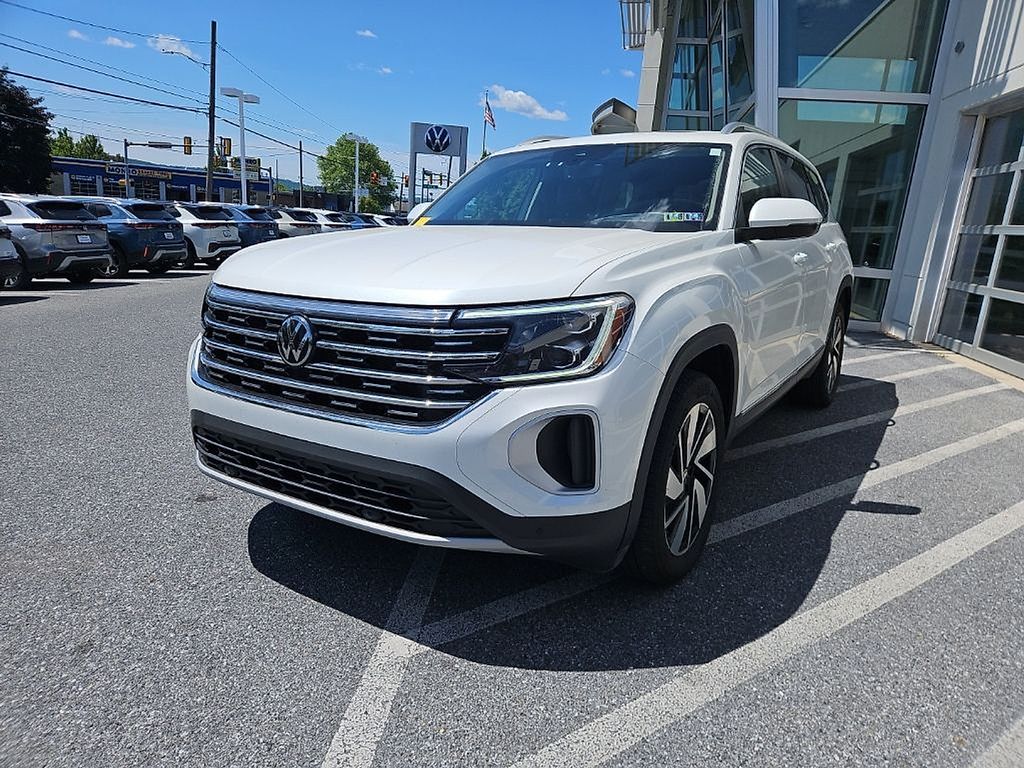 2024 Volkswagen Atlas 2.0T SEL 4MOTION's photo