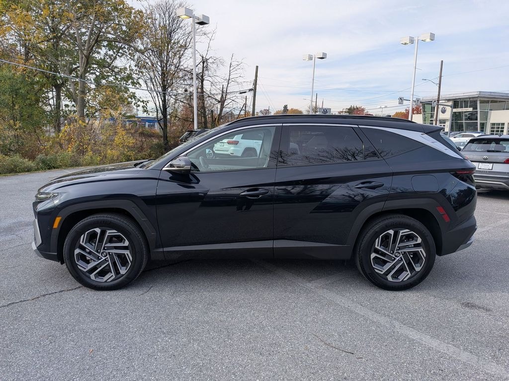 Used 2025 Hyundai Tucson Hybrid Limited SUV