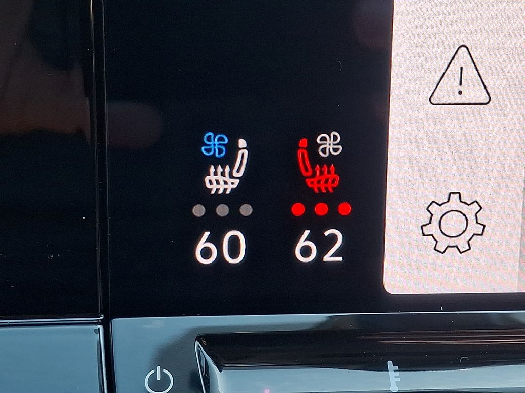 2026 Volkswagen Atlas SE w/Tech - Photo 17