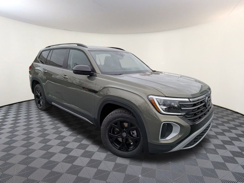 2026 Volkswagen Atlas Atlas Peak Edition's photo