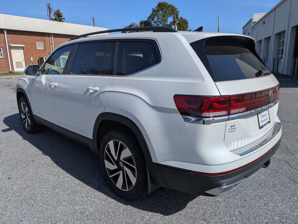 2026 Volkswagen Atlas SE Technology photo 3