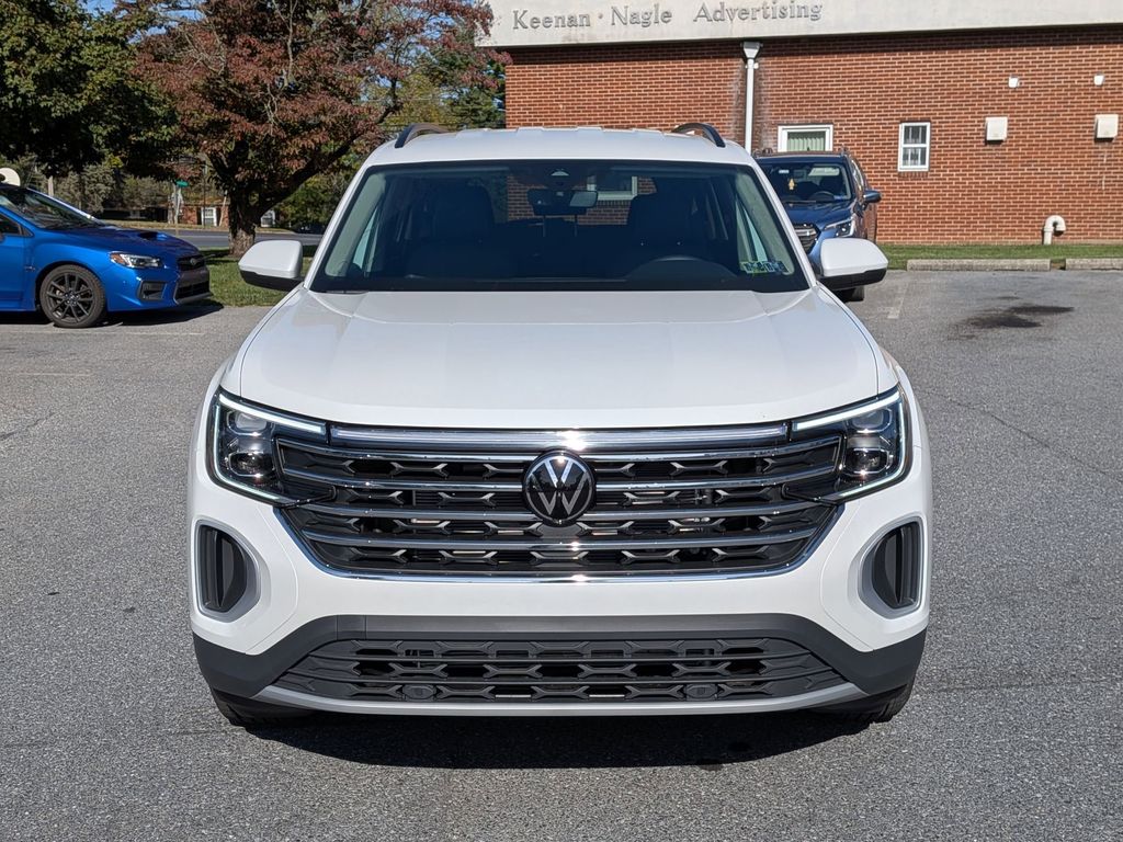 2026 Volkswagen Atlas SE photo 2