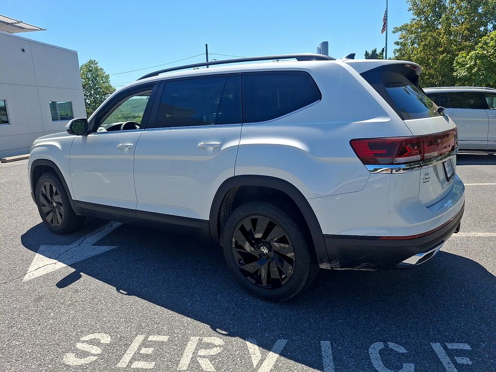 2026 Volkswagen Atlas SE w/Tech - Photo 6