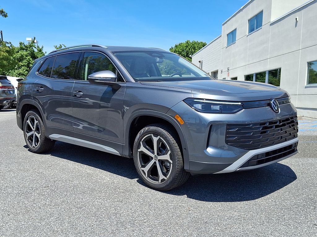 2026 Volkswagen Tiguan 2.0T SE 4Motion's photo