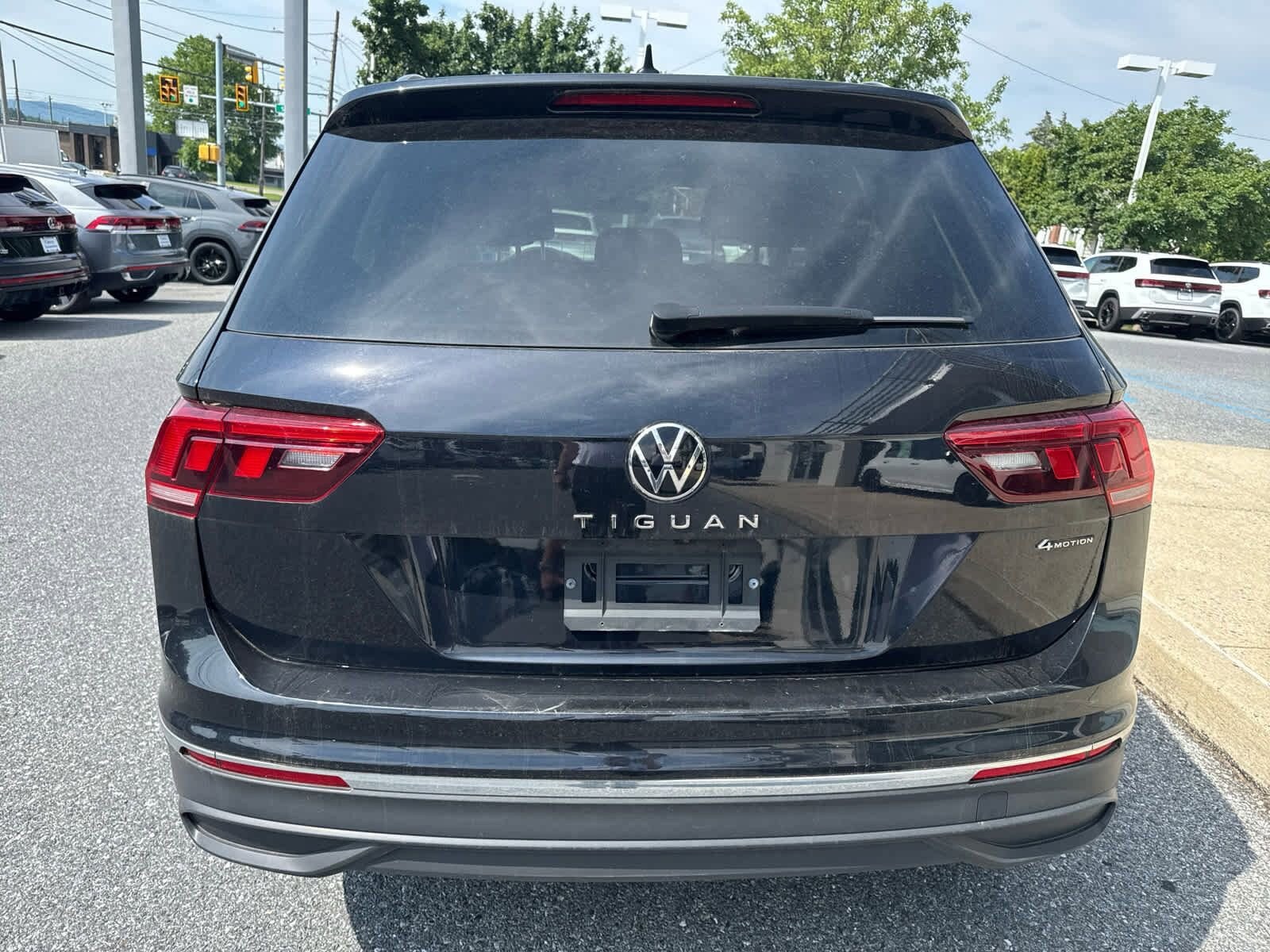 2022 Volkswagen Tiguan S photo 4