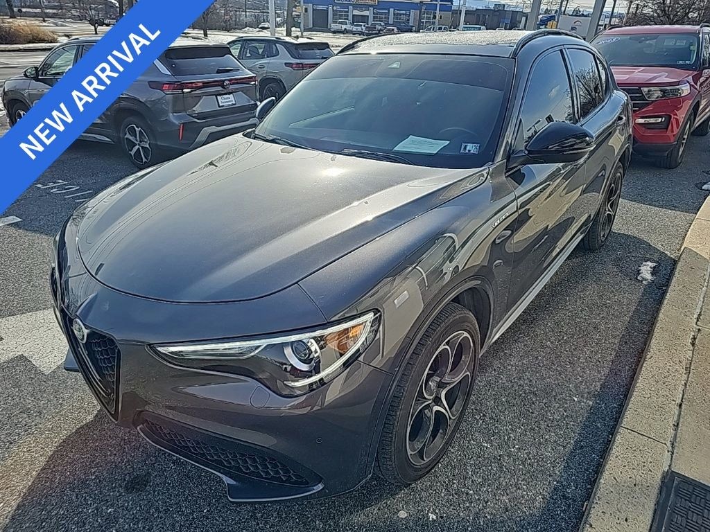 Used 2023 Alfa Romeo Stelvio Ti SUV