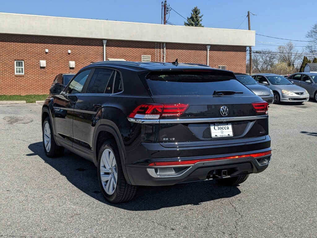 New 2023 Volkswagen Atlas Cross Sport 3.6L V6 SE w/Technology SUV