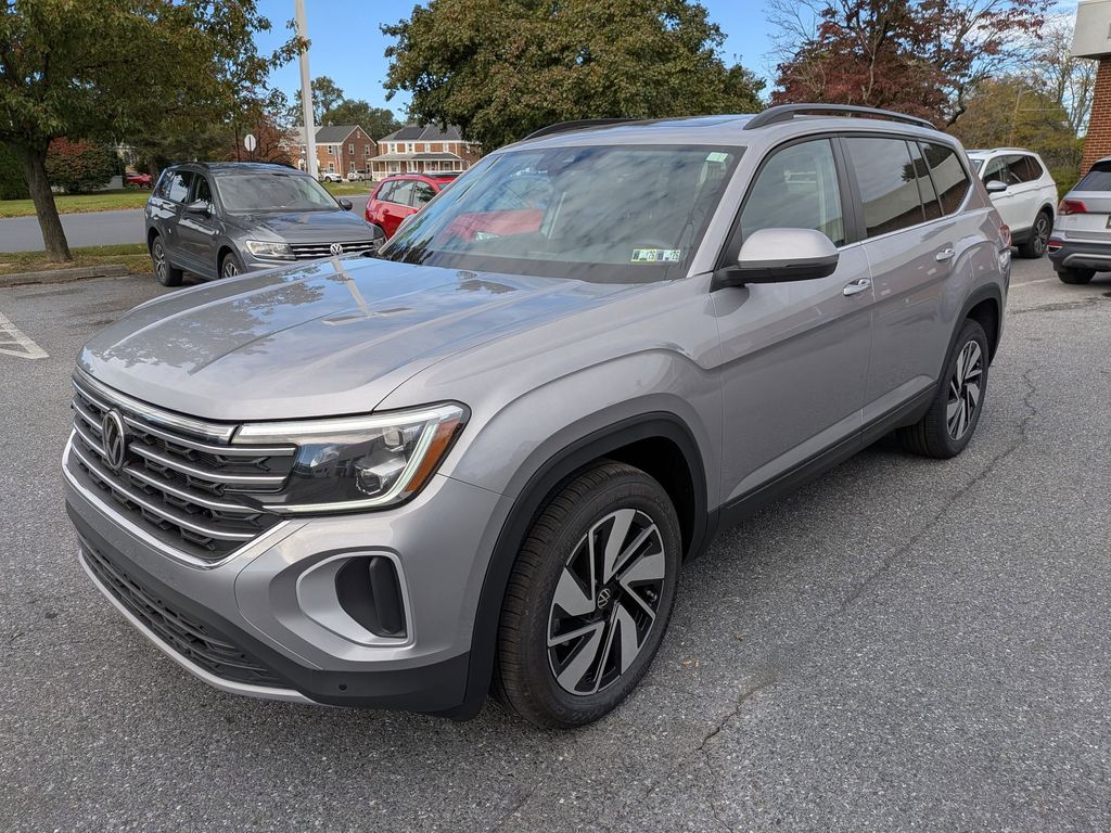 2026 Volkswagen Atlas SE Technology photo 3