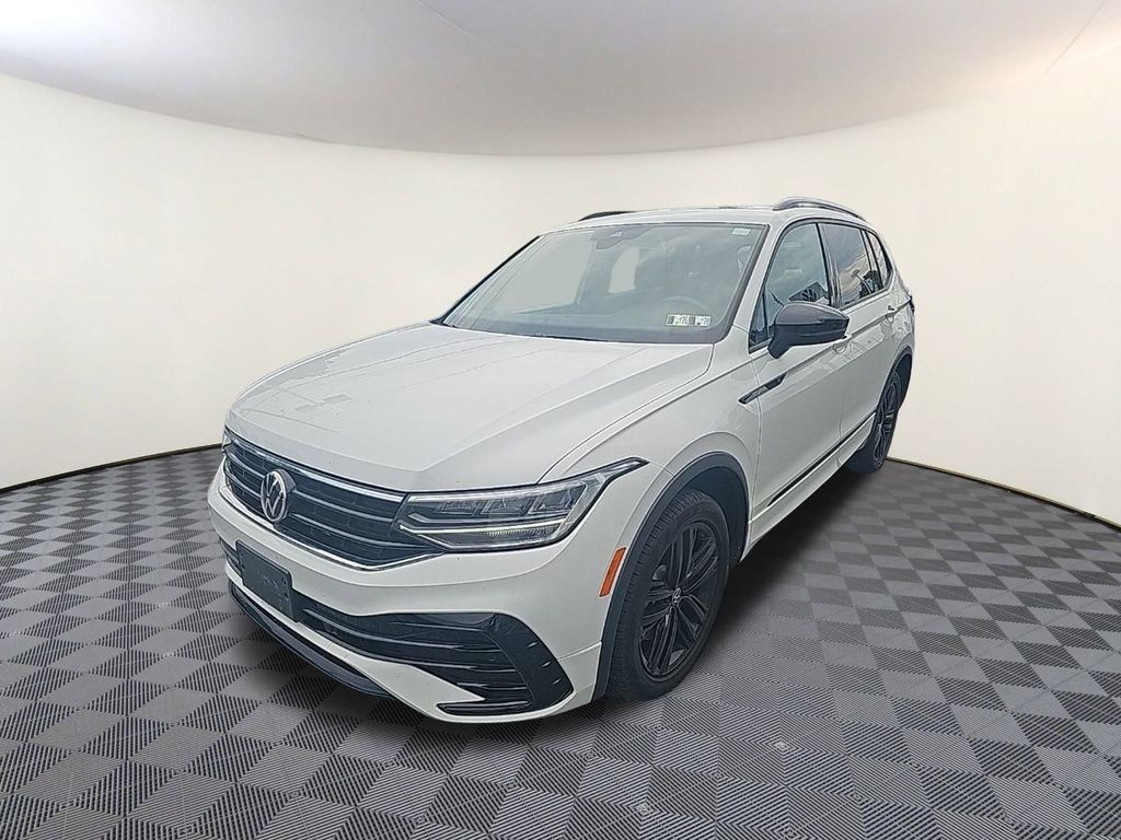 2022 Volkswagen Tiguan SE R-LINE BLACK