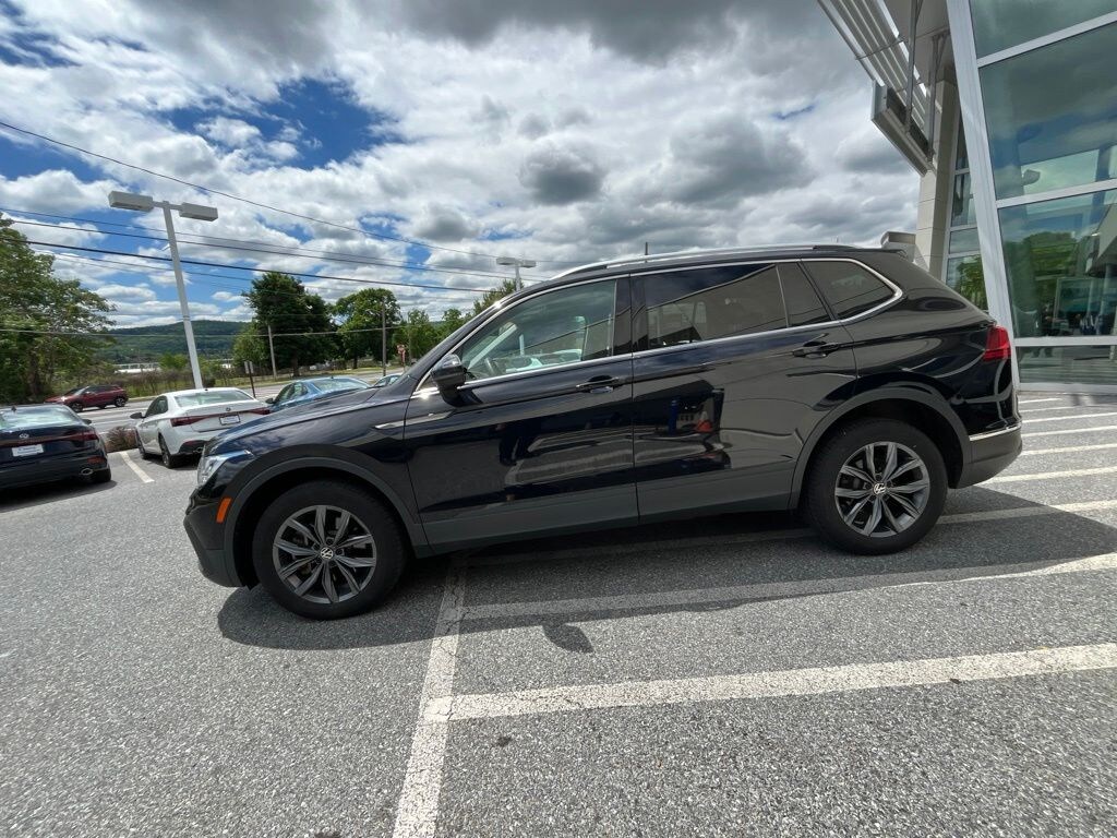 Used 2022 Volkswagen Tiguan 2.0T SE SUV