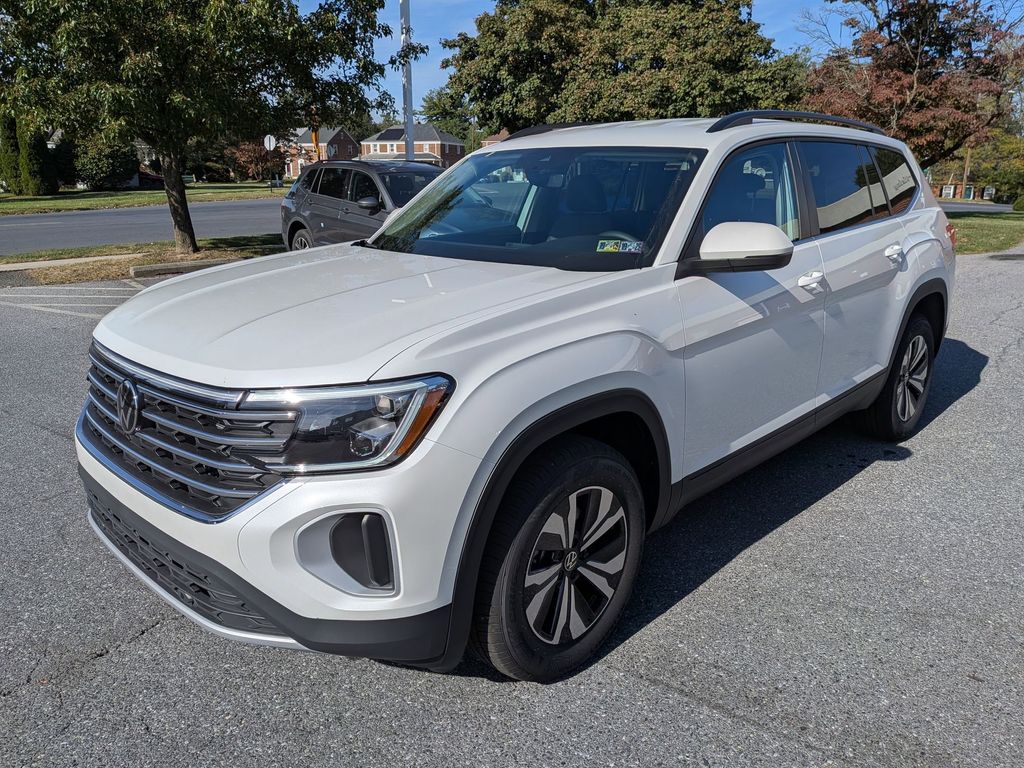 2026 Volkswagen Atlas SE photo 3