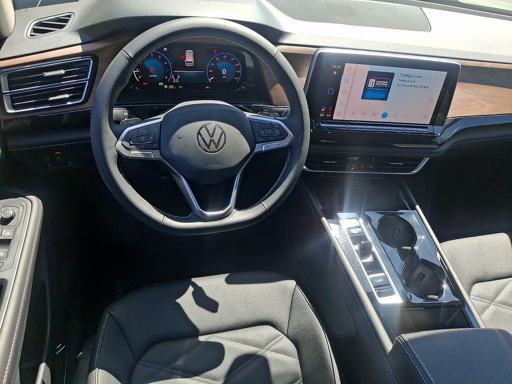 2026 Volkswagen Atlas SE w/Tech - Photo 2