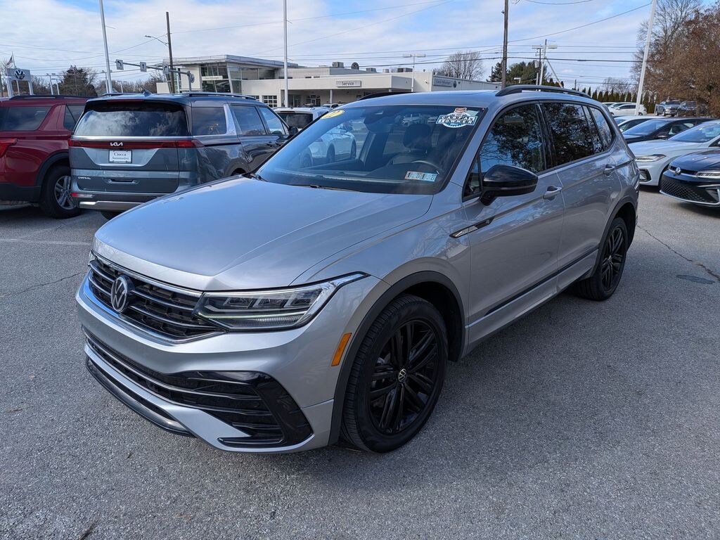 Used 2022 Volkswagen Tiguan 2.0T SE R-Line Black SUV