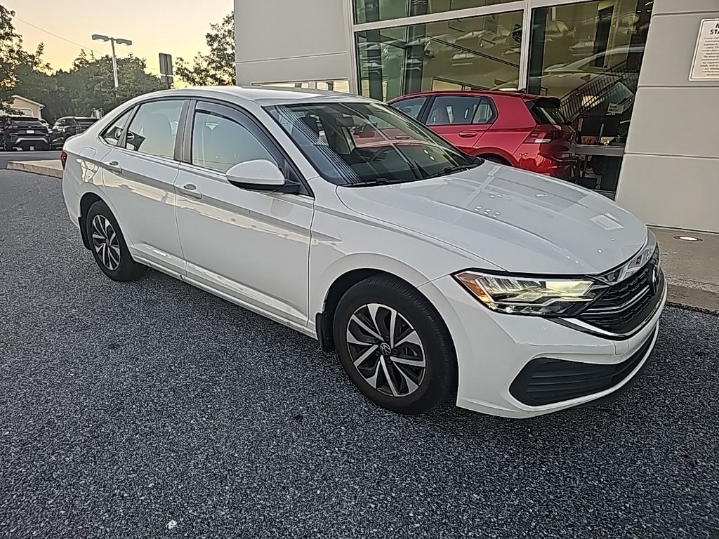 2024 Volkswagen Jetta 1.5T S photo 4
