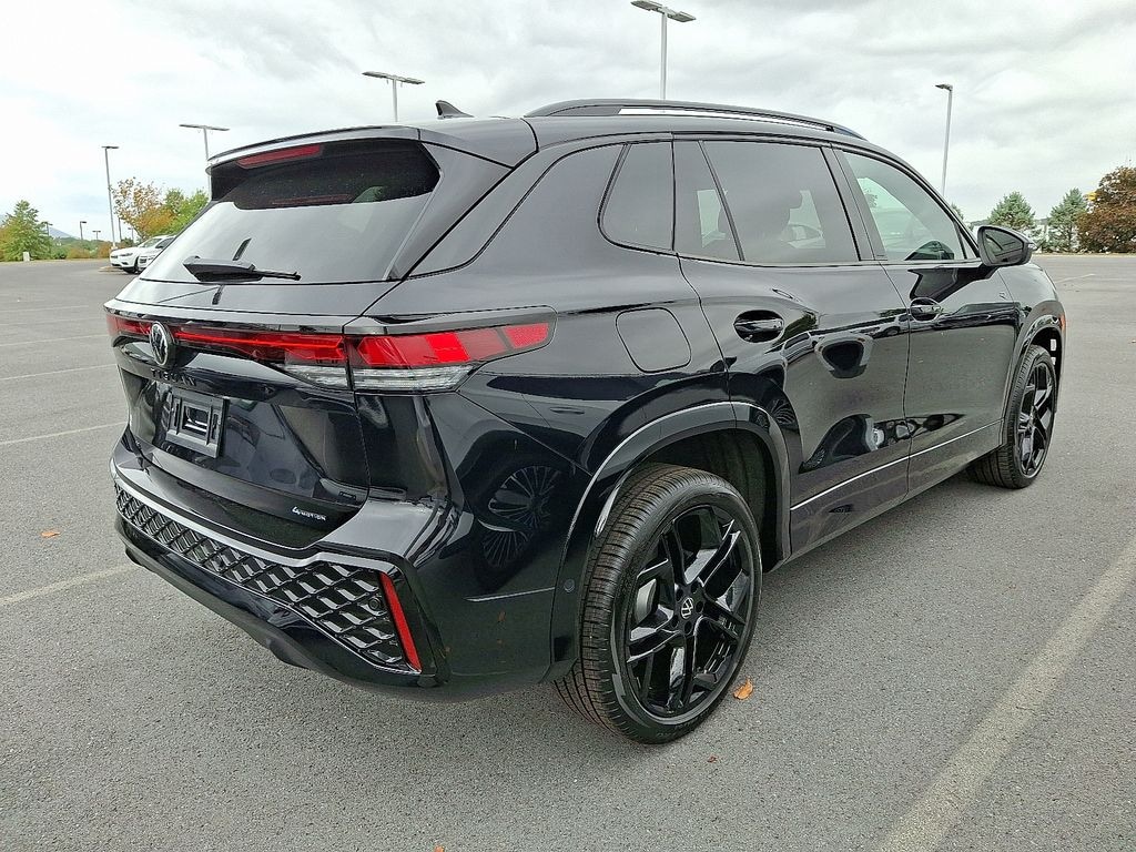 New 2025 Volkswagen Tiguan 2.0T SE R-Line Black SUV