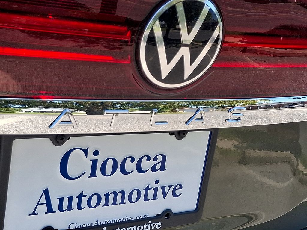 2026 Volkswagen Atlas SE w/Tech - Photo 18