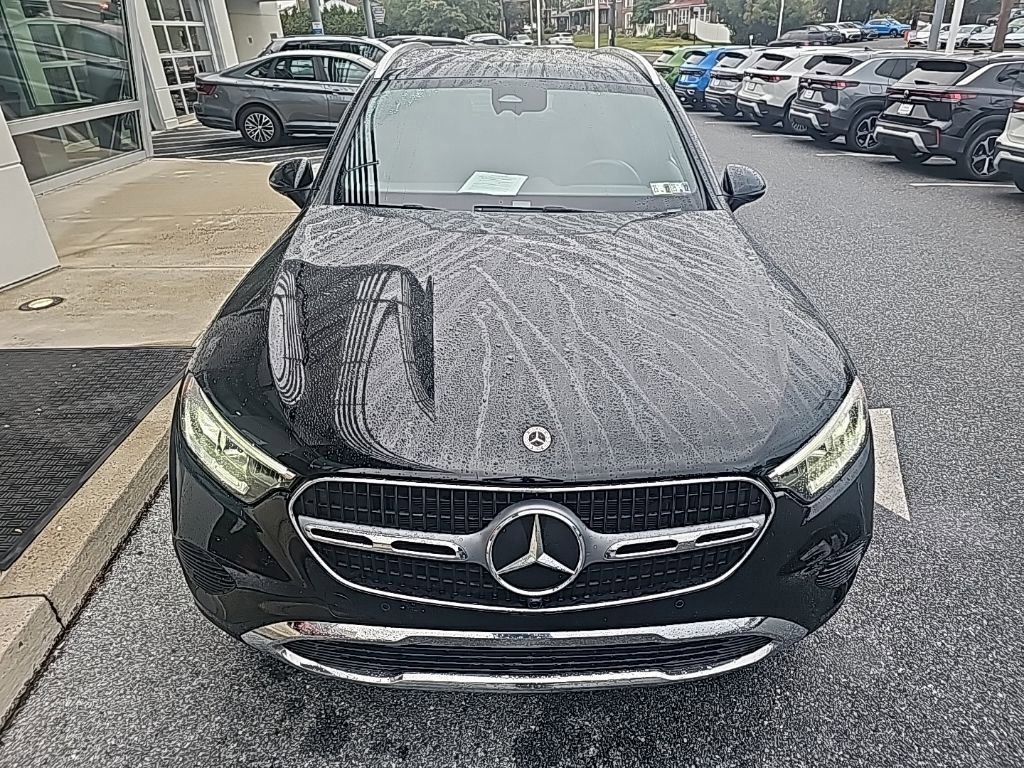 2023 Mercedes Benz GLC 300 4MATIC photo 2