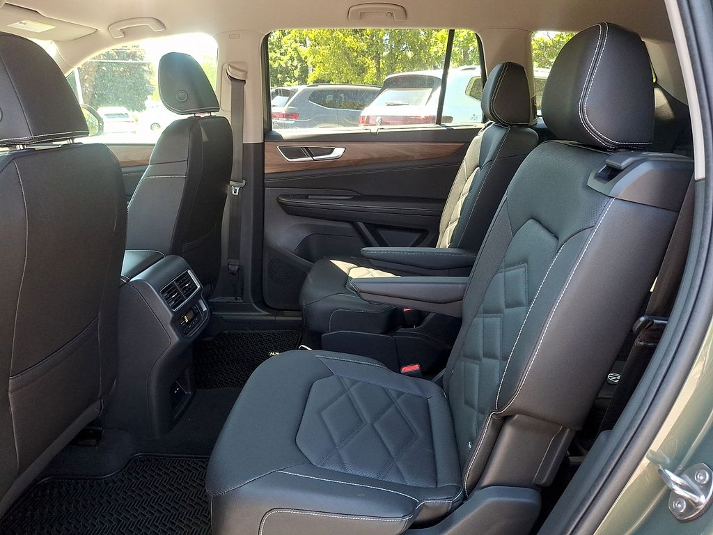 2026 Volkswagen Atlas SE w/Tech - Photo 9