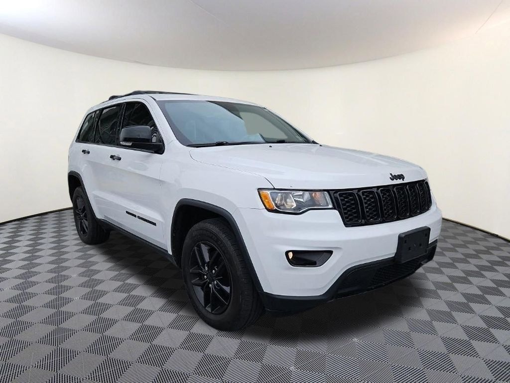 Used 2017 Jeep Grand Cherokee Limited 4x4 SUV