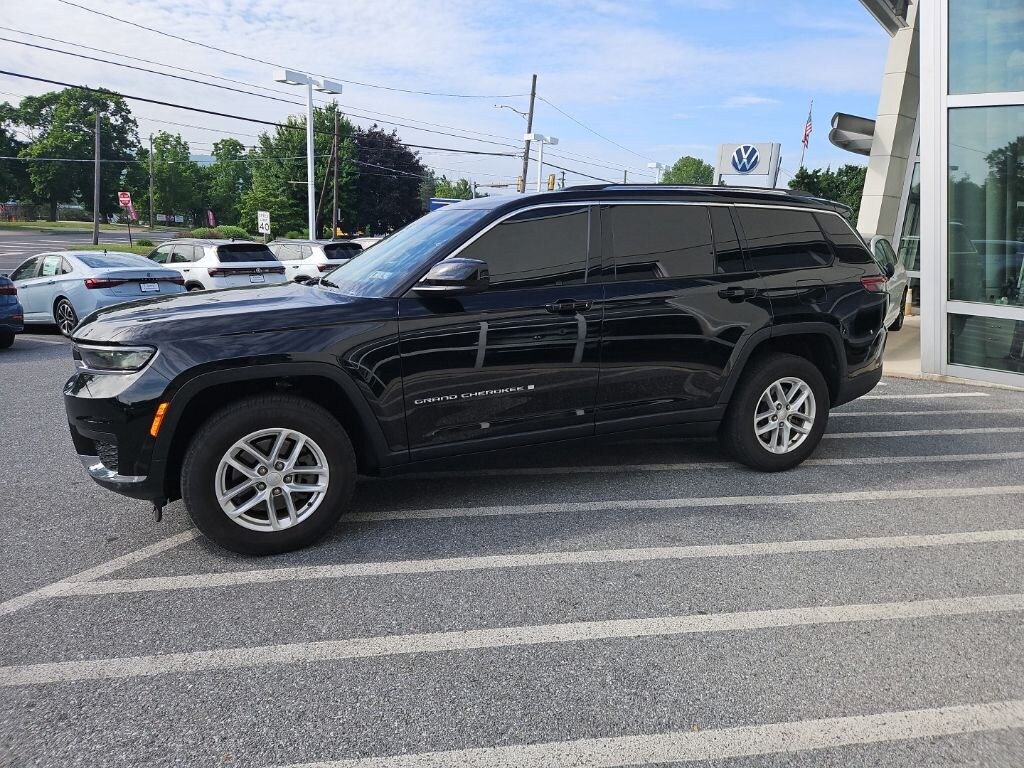 Used 2023 Jeep Grand Cherokee L Laredo SUV