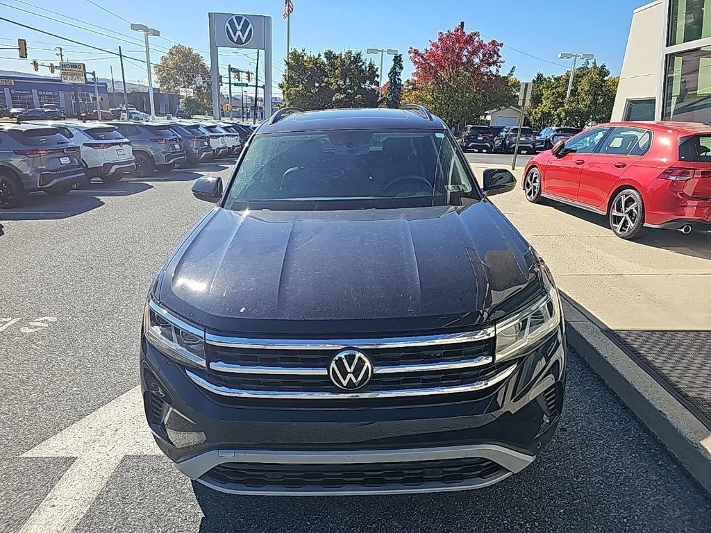 2022 Volkswagen Atlas V6 SE Technology photo 2