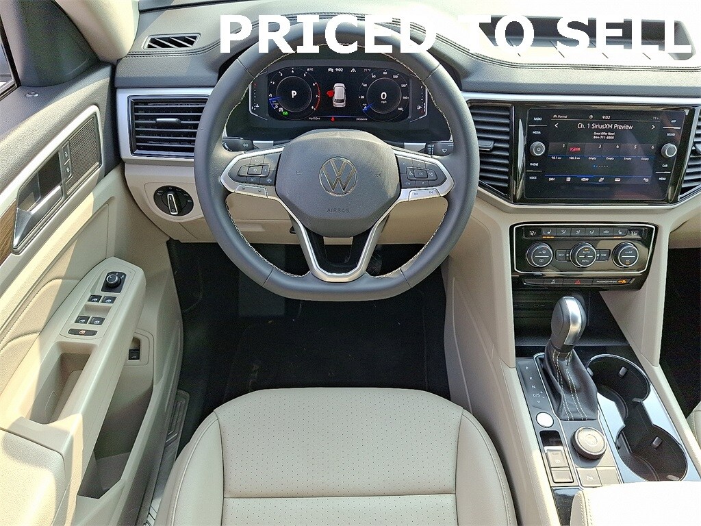 2022 Volkswagen Atlas V6 SE Technology photo 2