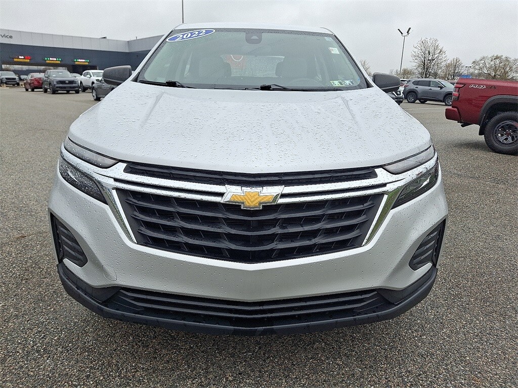 2022 Chevrolet Equinox LS photo 4