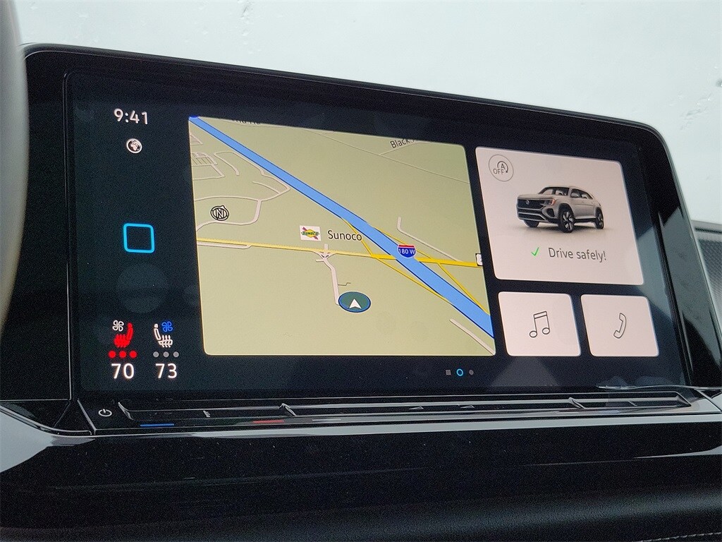 2024 Volkswagen Atlas Cross Sport SEL photo 2