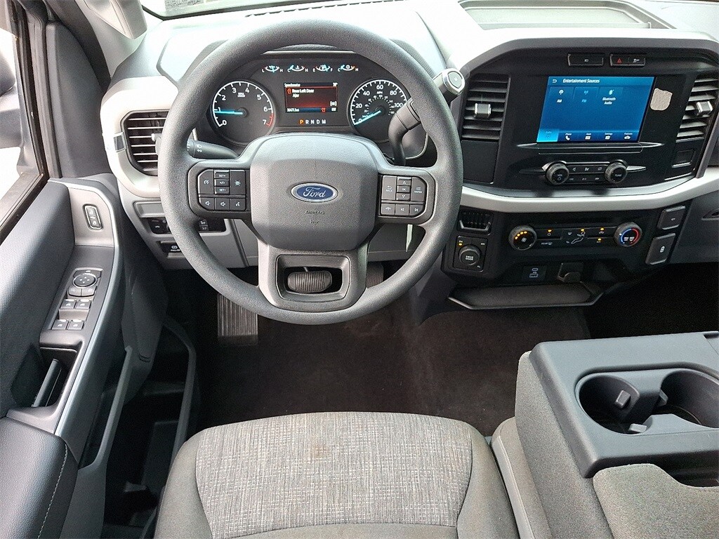 2023 Ford F-150 XLT photo 2