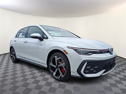 2025 Volkswagen Golf GTI 2.0T SE Hatchback