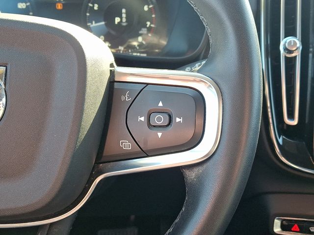 2022 Volvo XC40 Momentum - Photo 23
