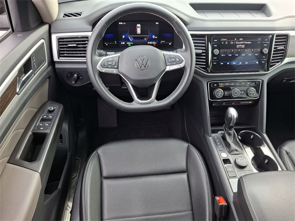 Used 2022 Volkswagen Atlas 2.0T SE w/Technology SUV