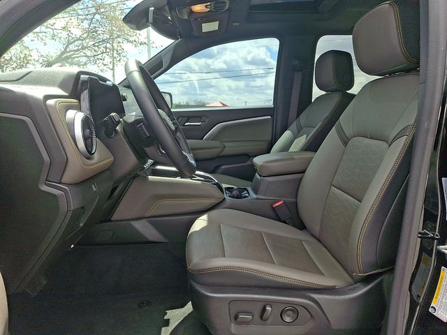 2023 Chevrolet Colorado ZR2 - Photo 14