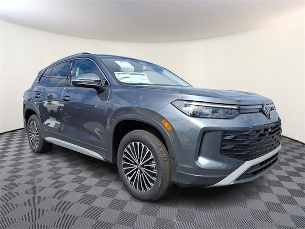 New 2025 Volkswagen Tiguan 2.0T S SUV