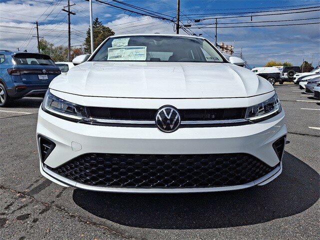 2025 Volkswagen Jetta 1.5T S photo 4