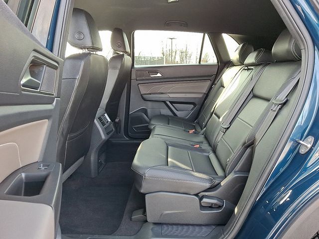 2022 Volkswagen Atlas Cross Sport SE w/Tech - Photo 13