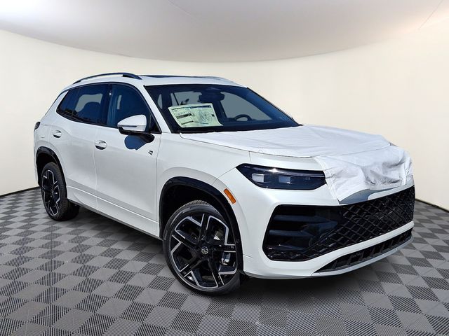 2026 Volkswagen Tiguan 2.0T SEL R-Line Turbo 4Motion's photo