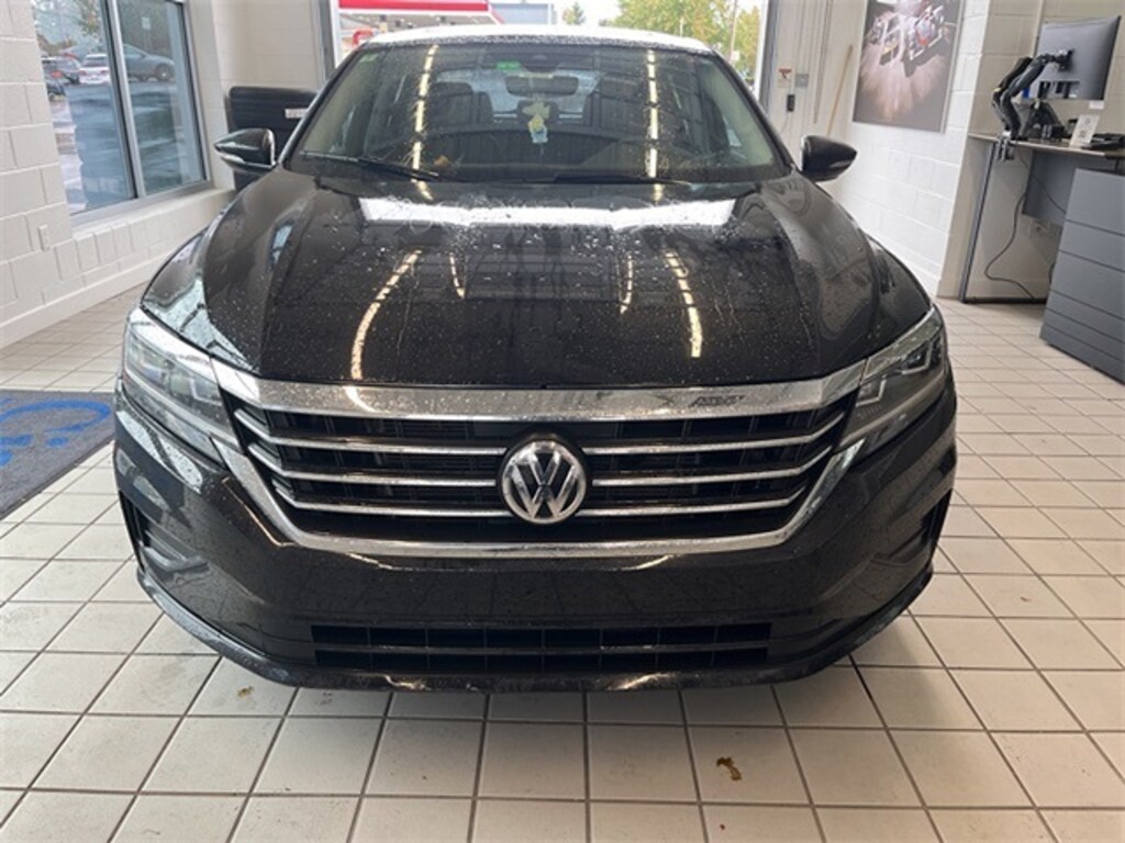 Used 2022 Volkswagen Passat 2.0T SE Sedan