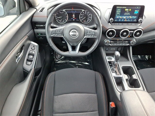 2024 Nissan Sentra SR photo 2