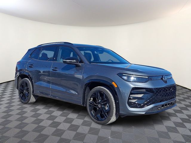 2025 Volkswagen Tiguan SE R-LINE BLACK