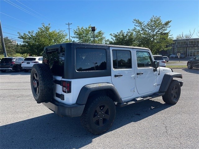 2017 Jeep Wrangler Unlimited Sport Big Bear photo 3