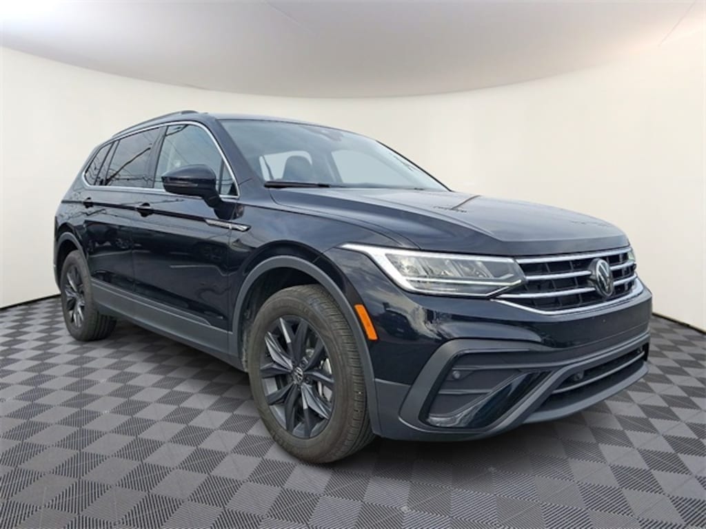 Used 2024 Volkswagen Tiguan 2.0T SE SUV