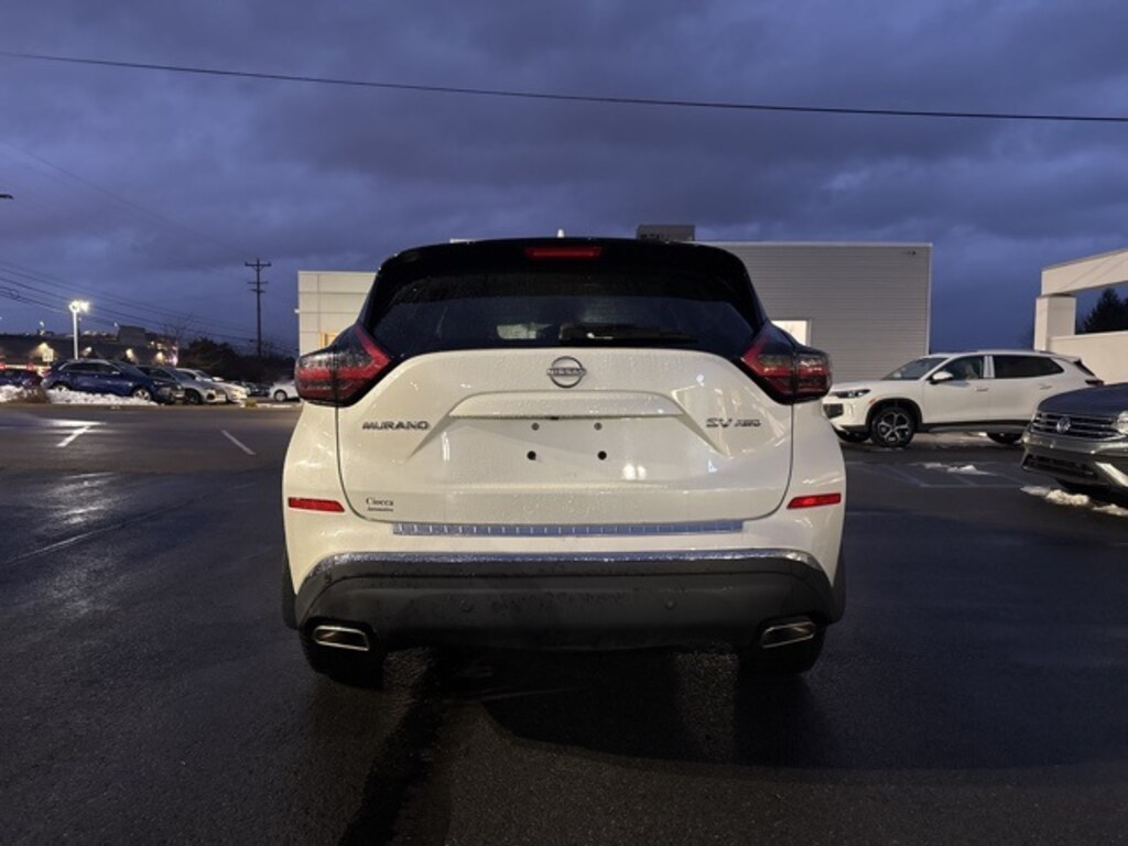 Used 2024 Nissan Murano SV SUV