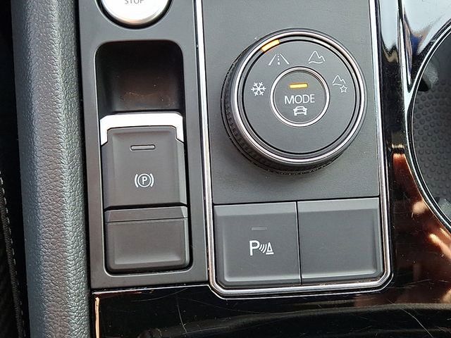 2022 Volkswagen Atlas Cross Sport SE w/Tech - Photo 24